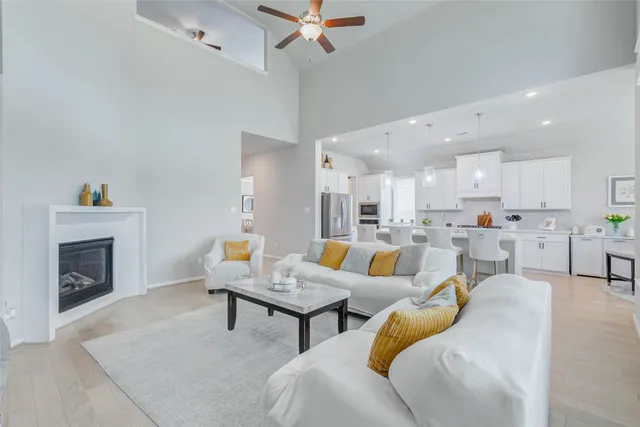 $599,000 | 2806 Kingly Pne Trail, Conroe, TX 77385