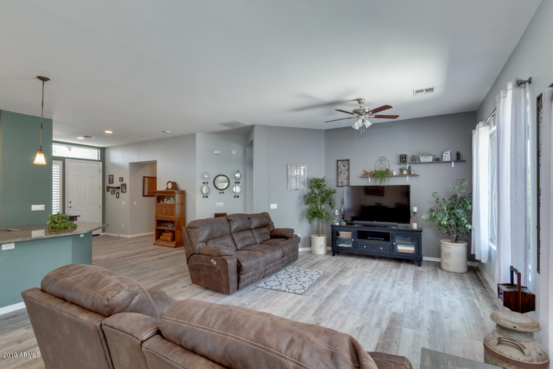 5073 South Ranger Trail Gilbert, AZ 85297 - Photo 13 of 68 11-Ranger