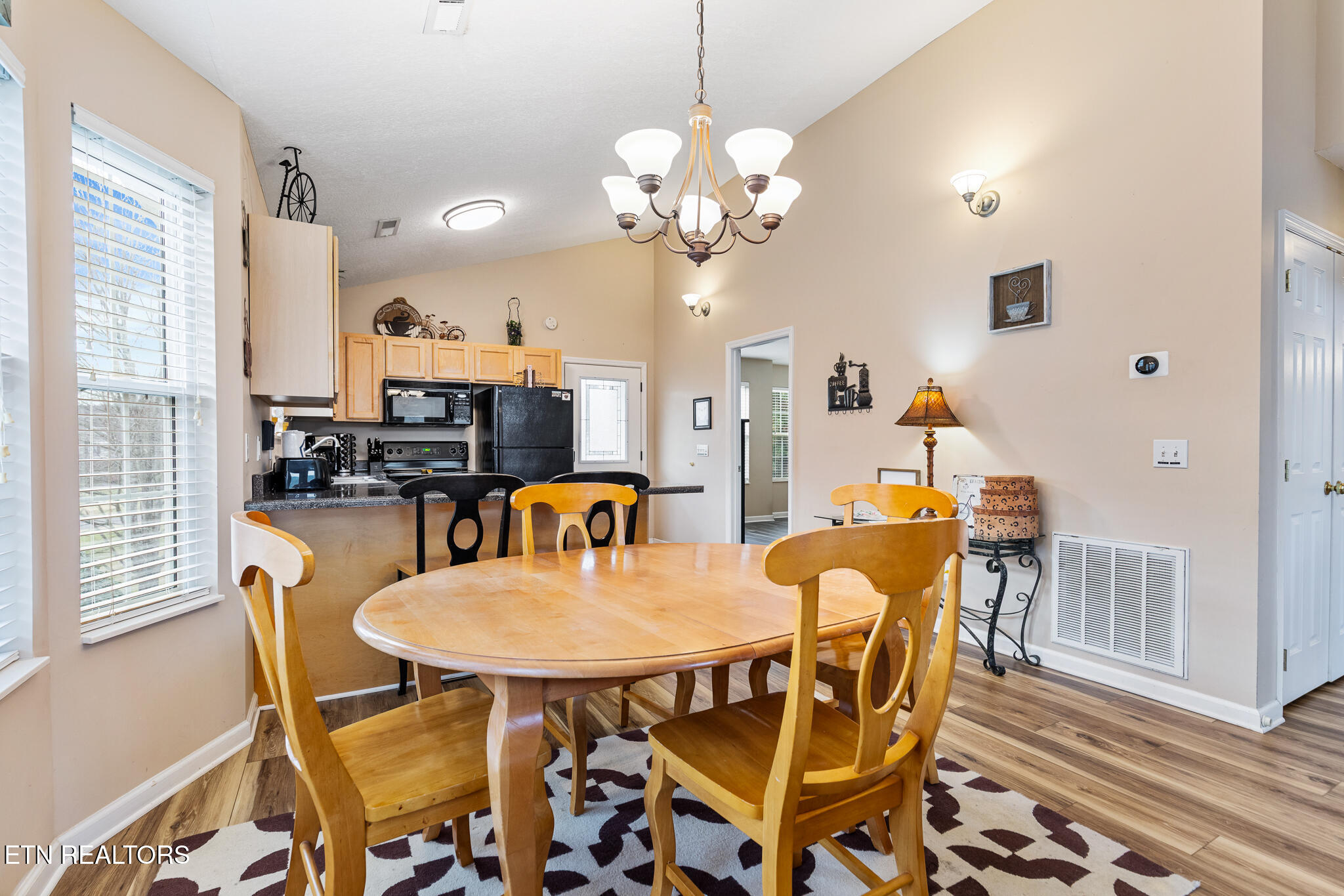 522 Tanasi Trail Pigeon Forge, TN 37863 - Photo 13 of 27 522 Tanasi Trail, Pigeon Forge-17