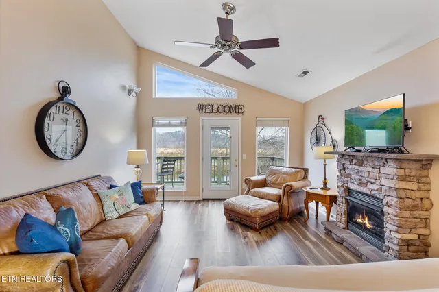 $475,000 | 522 Tanasi Trail, Pigeon Forge, TN 37863