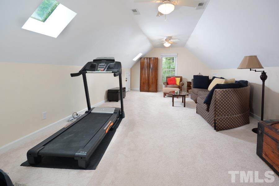 8504 Langtree Lane Raleigh, NC 27613 - Photo 16 of 25