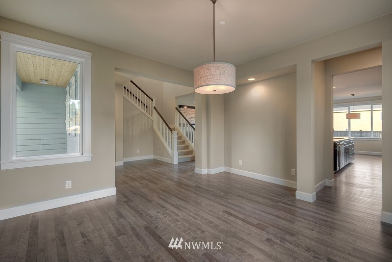 10827 Northeast 190th Place Bothell, WA 98011 - Photo 11 of 18 Gallery Image 11