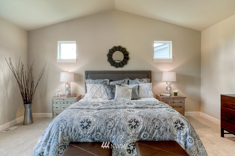 10827 Northeast 190th Place Bothell, WA 98011 - Photo 14 of 18 Gallery Image 14