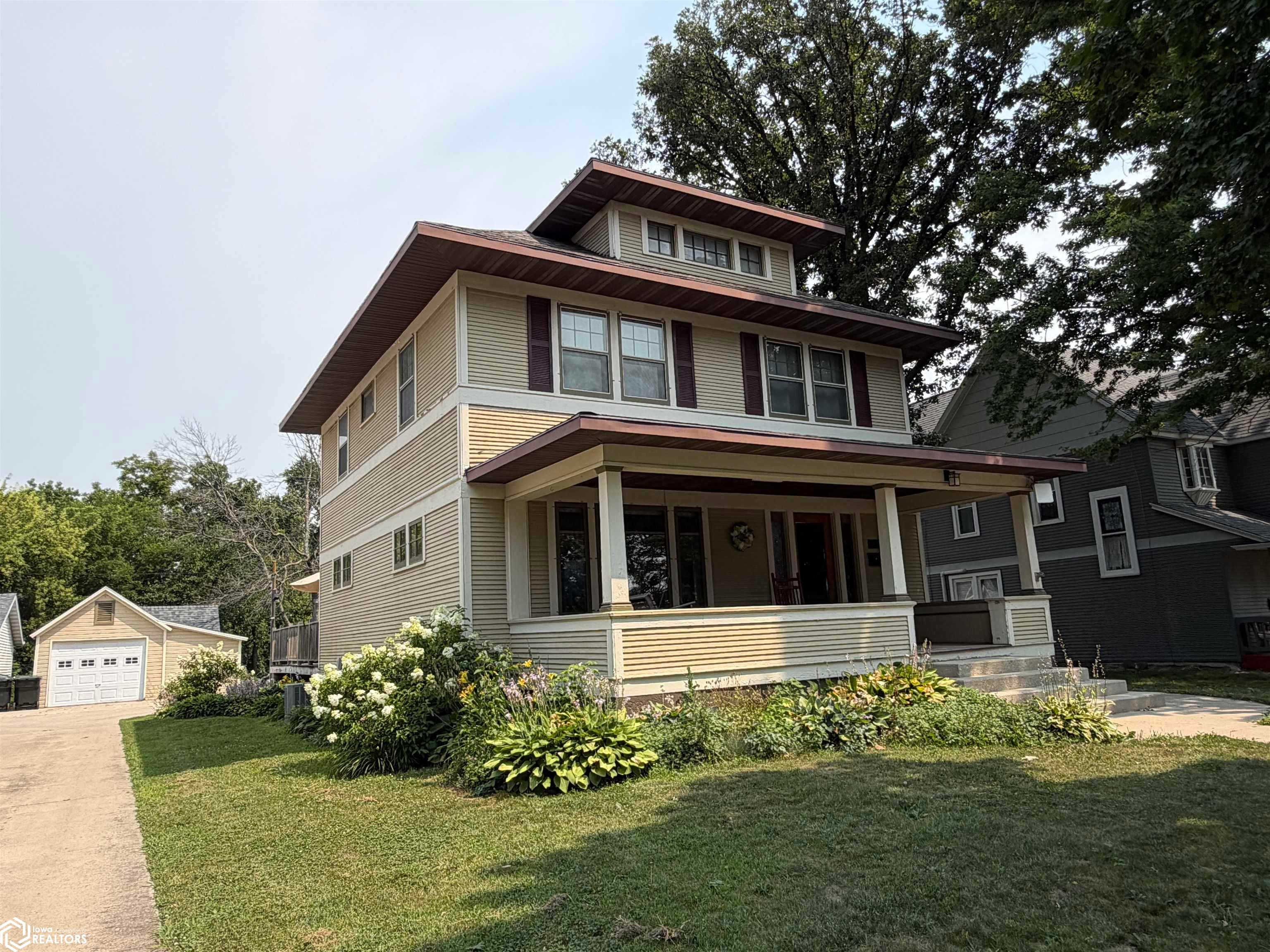 203 Locust Street Rolfe, IA 50581 - Photo 2 of 39 Gallery Image 2