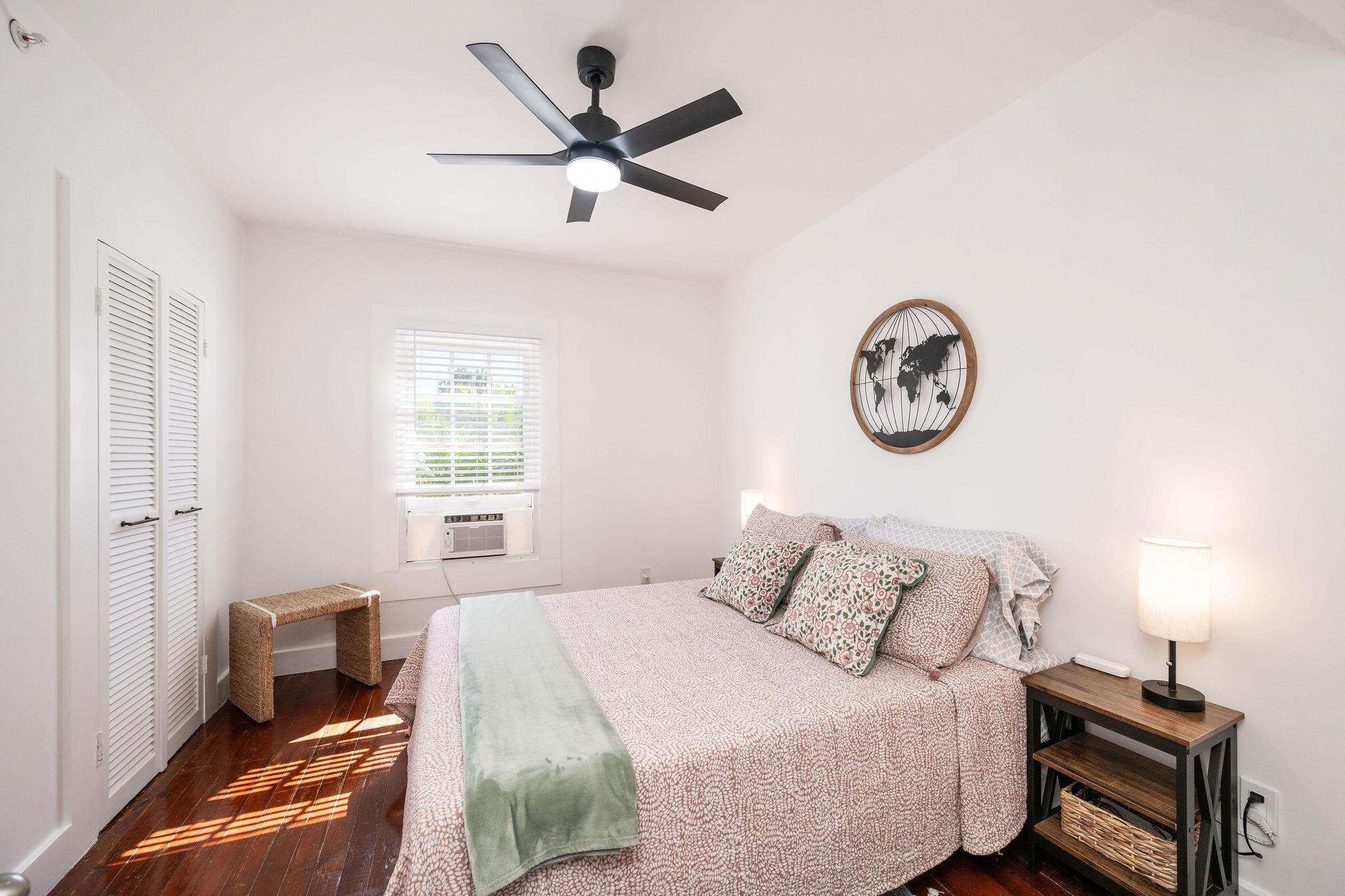 927 Thomas Street, Unit 4 Key West, FL 33040 - Photo 14 of 22 Bedroom 2
