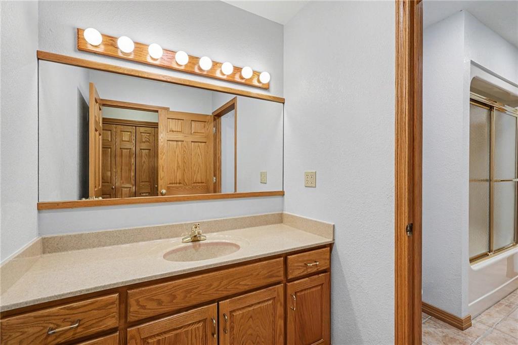 58 West Lake Road Farlington, KS 66734 - Photo 29 of 39