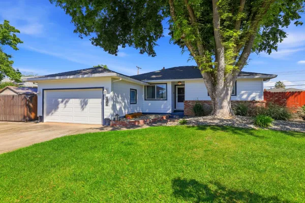 $530,000 | 2633 Aramon Drive, Rancho Cordova, CA 95670