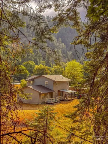 $329,900 | 404 Harmony Heights Road, Orofino, ID 83544