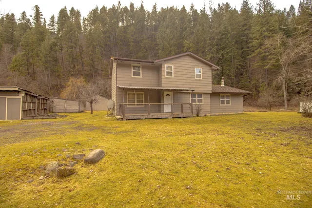 $329,900 | 404 Harmony Heights Road, Orofino, ID 83544