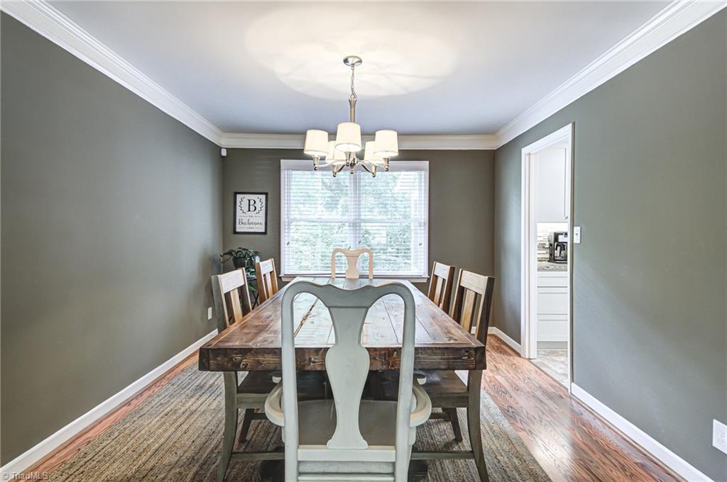 6135 Styers Ferry Road Clemmons, NC 27012 - Photo 6 of 29 Dining room