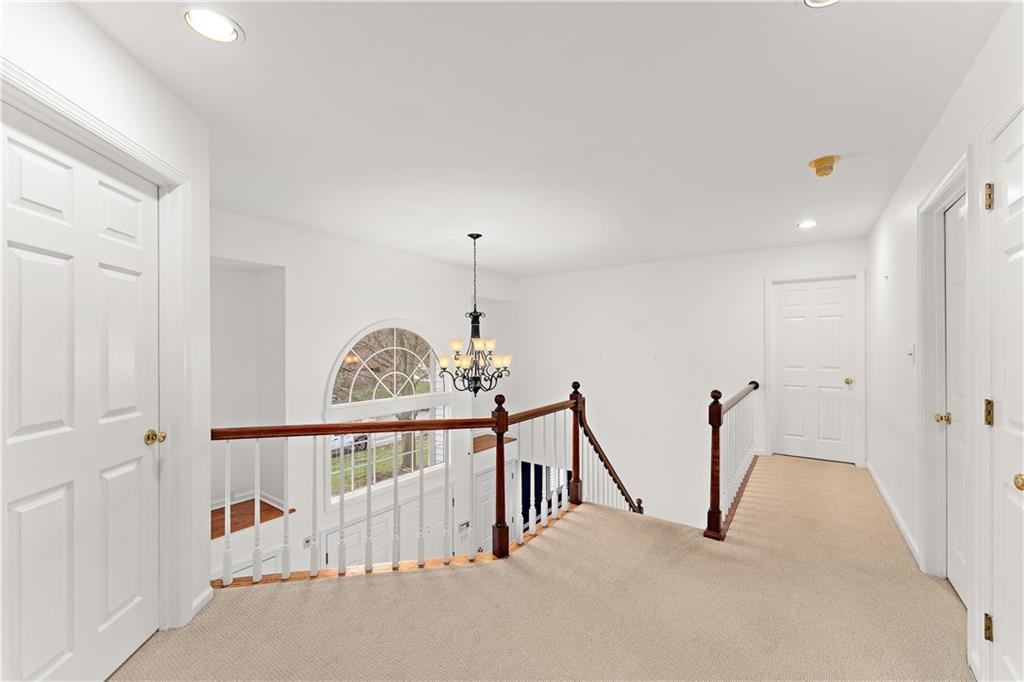 212 Timber Ridge Road Pittsburgh, PA 15238 - Photo 13 of 26 Gallery Image 13