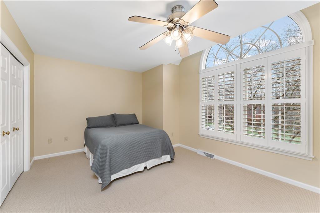 212 Timber Ridge Road Pittsburgh, PA 15238 - Photo 17 of 26 Gallery Image 17