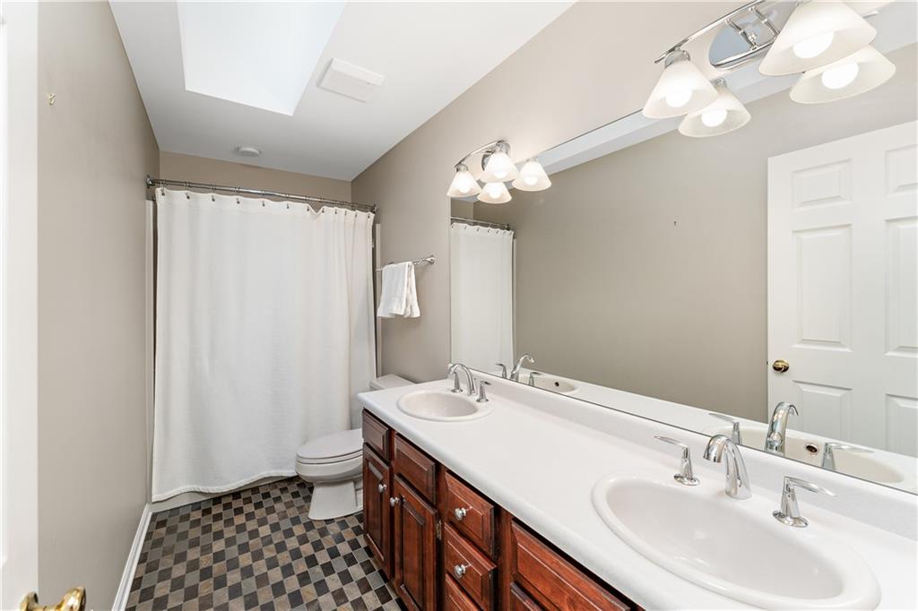 212 Timber Ridge Road Pittsburgh, PA 15238 - Photo 18 of 26 Gallery Image 18