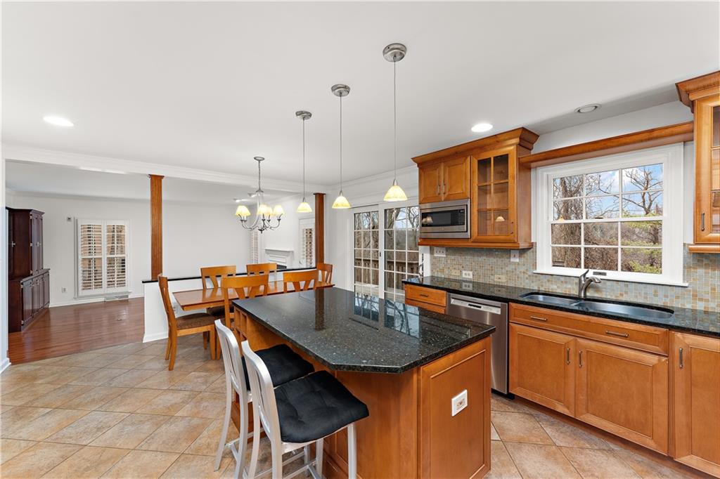 212 Timber Ridge Road Pittsburgh, PA 15238 - Photo 7 of 26 Gallery Image 7