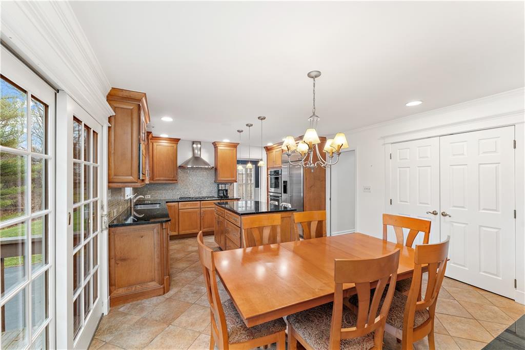 212 Timber Ridge Road Pittsburgh, PA 15238 - Photo 8 of 26 Gallery Image 8