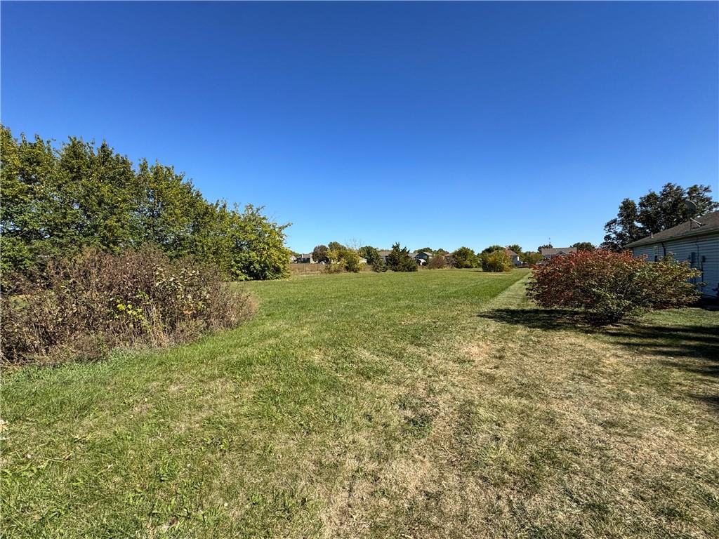 901 West Lucy Webb Road Raymore, MO 64083 - Photo 4 of 8