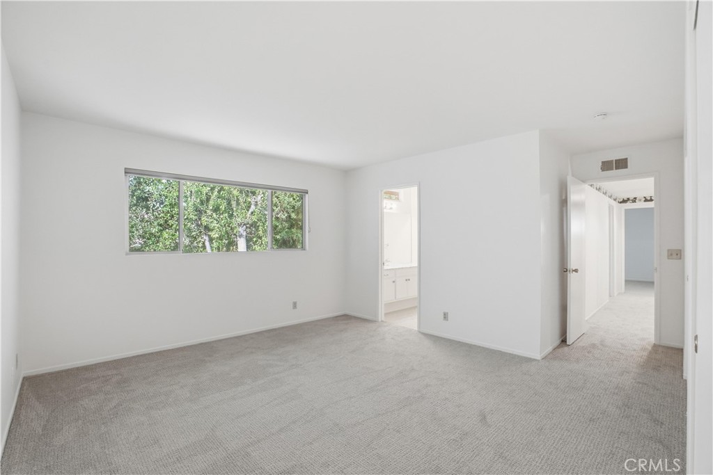 10919 Bismarck Avenue Porter Ranch, CA 91326 - Photo 18 of 37