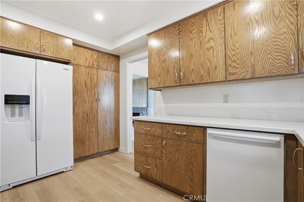 10919 Bismarck Avenue Porter Ranch, CA 91326 - Photo 35 of 37