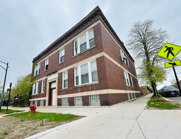 $399,999 | 7459 South Champlain Avenue, Chicago, IL 60619