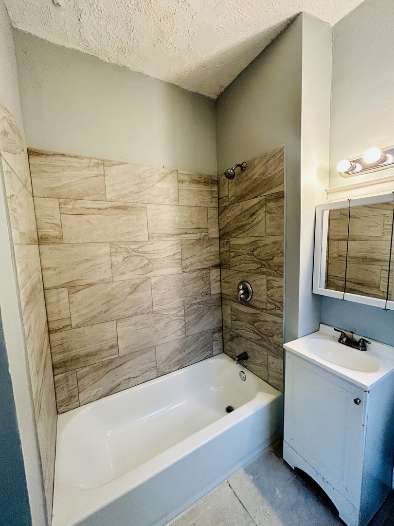 7459 South Champlain Avenue Chicago, IL 60619 - Photo 7 of 16