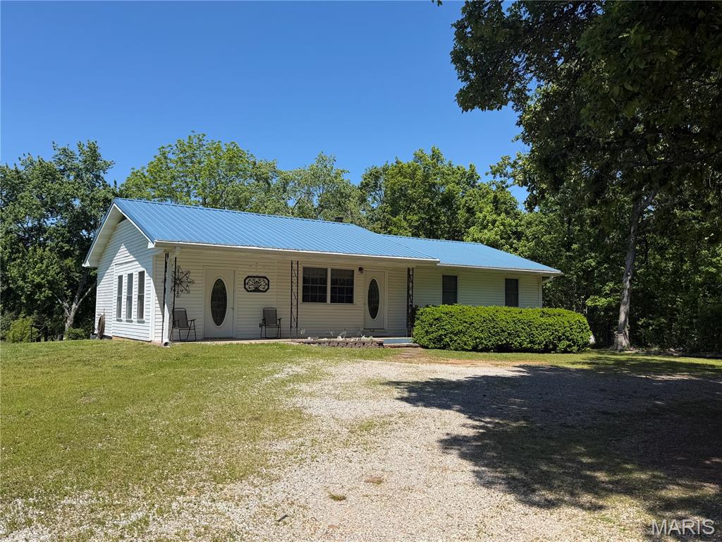 2864 Spring Valley Road Summersville, MO 65571 - Photo 2 of 36