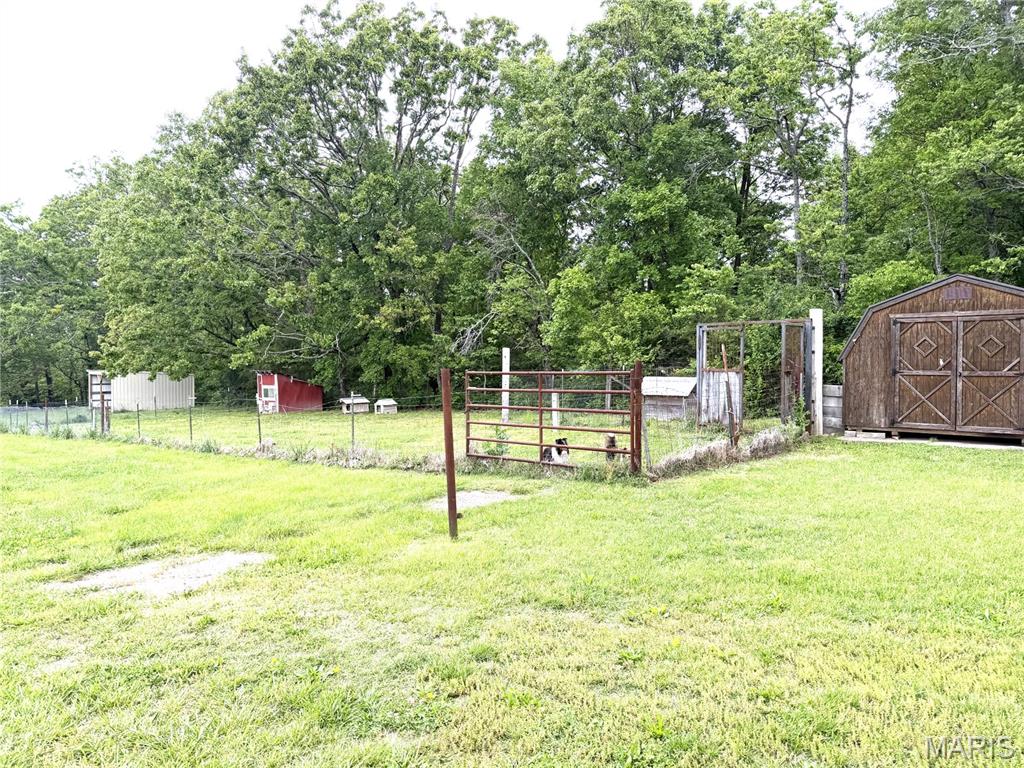 2864 Spring Valley Road Summersville, MO 65571 - Photo 22 of 36