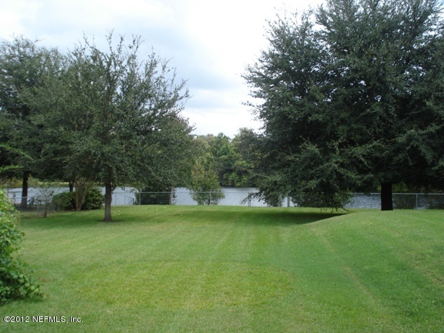 1065 Pebble Ridge Drive Jacksonville, FL 32220 - Photo 6 of 32 Huge Backyard