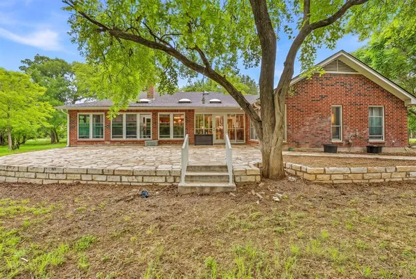 $469,000 | 3741 County Road 2160, Iredell, TX 76649