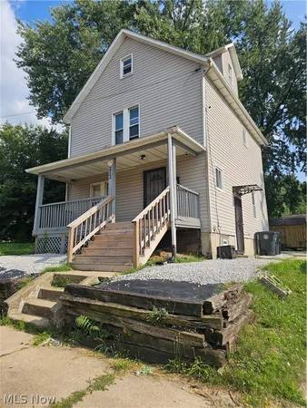 $99,990 | 212 East Miller Avenue, Akron, OH 44301