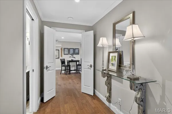 $350,000 | 4355 Maryland Avenue, Unit 319, St. Louis, MO 63108