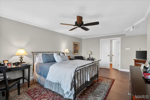 $350,000 | 4355 Maryland Avenue, Unit 319, St. Louis, MO 63108