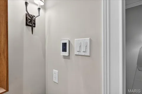 $350,000 | 4355 Maryland Avenue, Unit 319, St. Louis, MO 63108