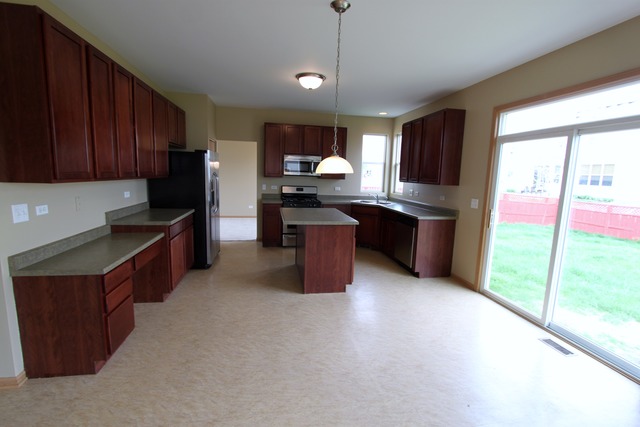 6507 Roth Drive Joliet, IL 60431 - Photo 7 of 16