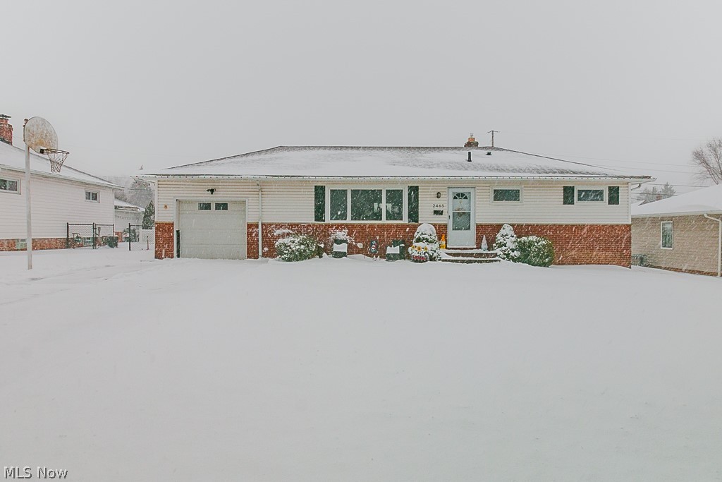 2465 Dentzler Road Parma, OH 44134 - Photo 2 of 37 Gallery Image 2
