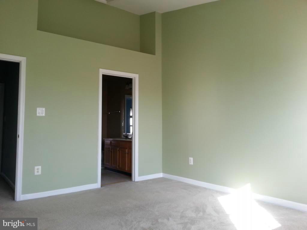 45053 Fellowship Square Ashburn, VA 20147 - Photo 4 of 9 a view of an empty room