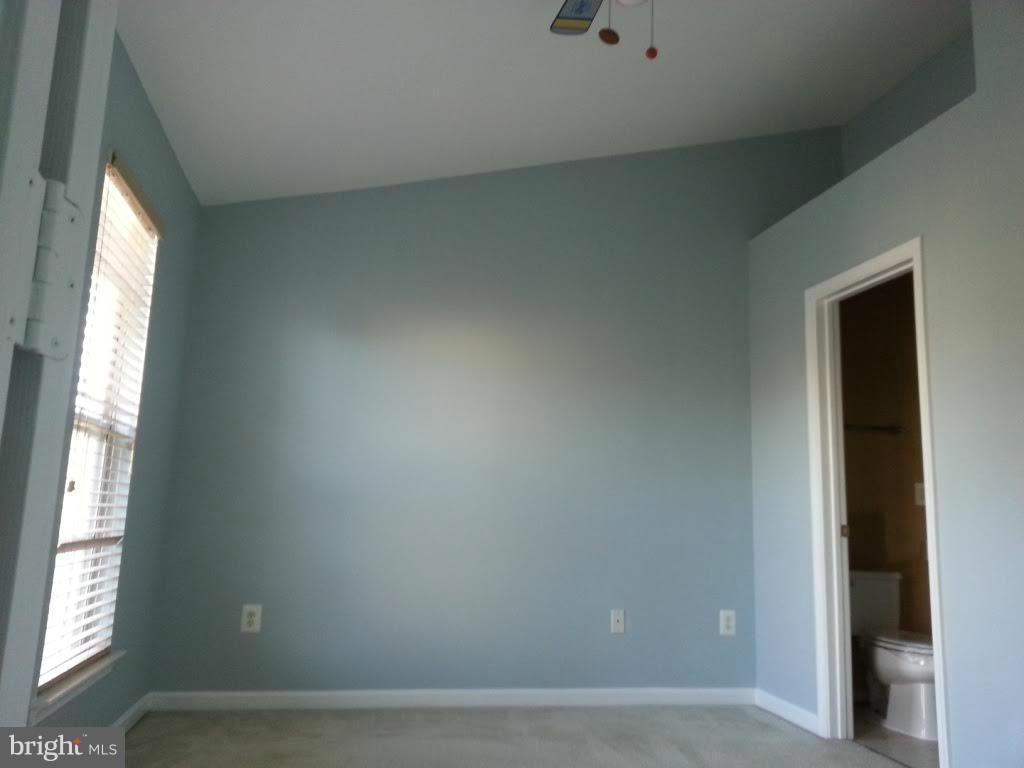 45053 Fellowship Square Ashburn, VA 20147 - Photo 6 of 9 a view of an empty room and window