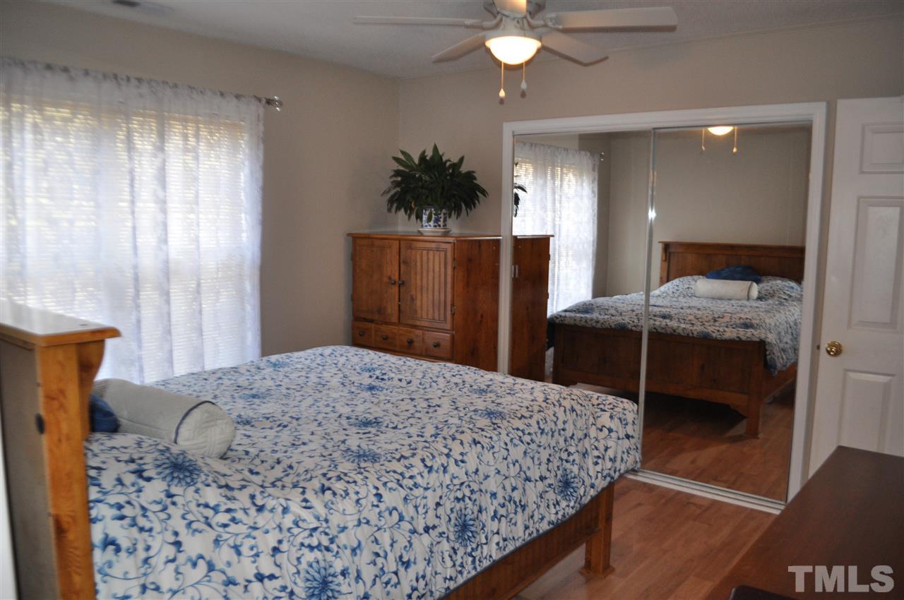 929 Lee Road Clayton, NC 27520 - Photo 12 of 22 Gallery Image 12