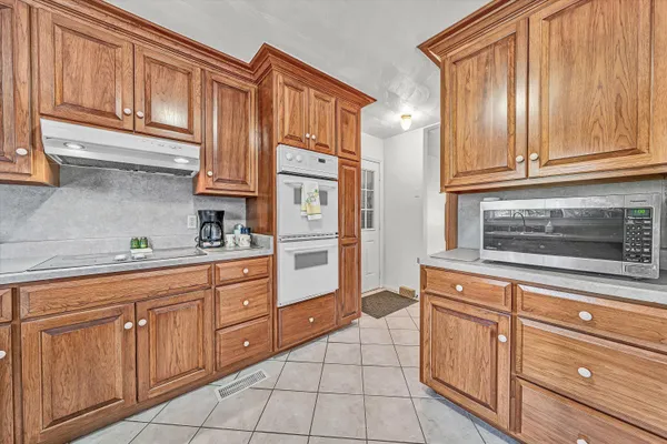 $385,000 | 4940 North Lake Drive, Roanoke, VA 24019