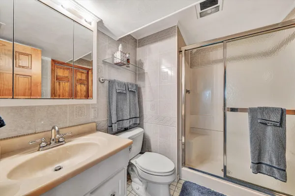 $385,000 | 4940 North Lake Drive, Roanoke, VA 24019