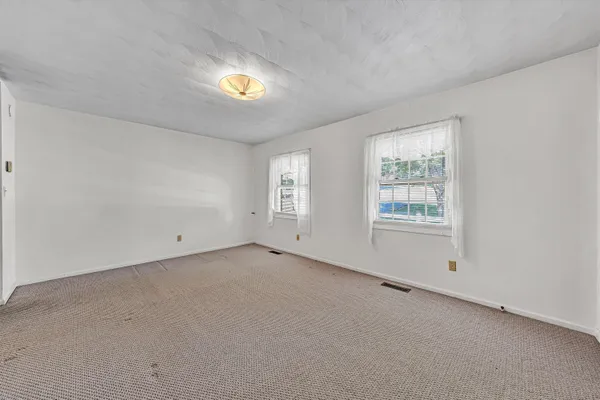$385,000 | 4940 North Lake Drive, Roanoke, VA 24019