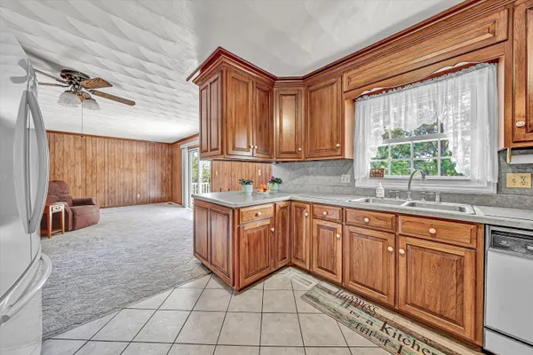 $385,000 | 4940 North Lake Drive, Roanoke, VA 24019