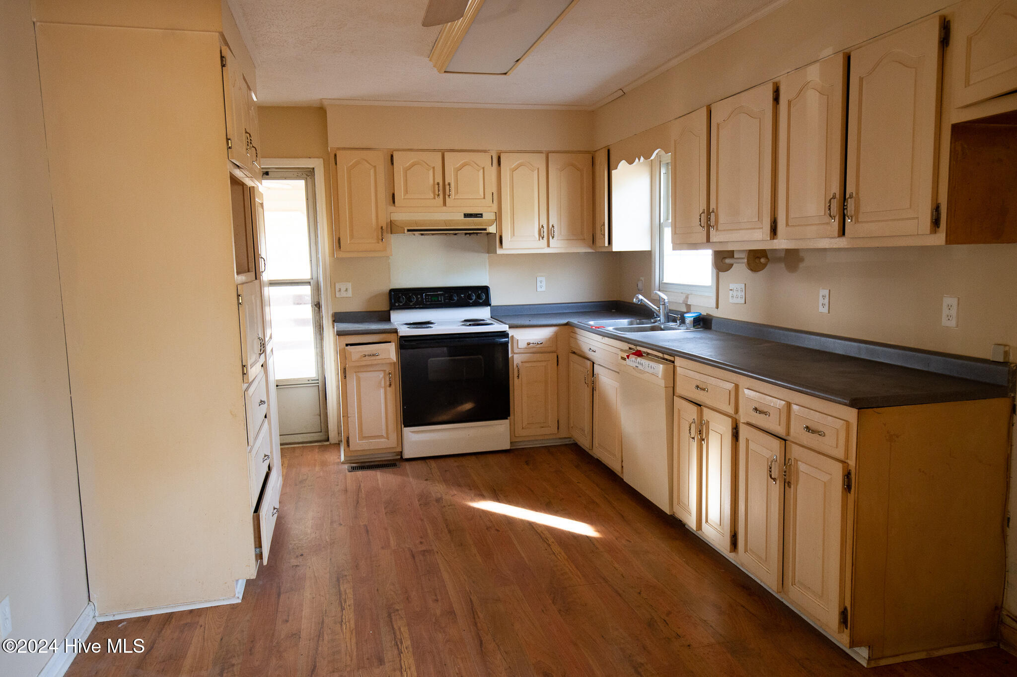 865 Silver Spoon Road Evergreen, NC 28438 - Photo 17 of 33 evergreen kit2