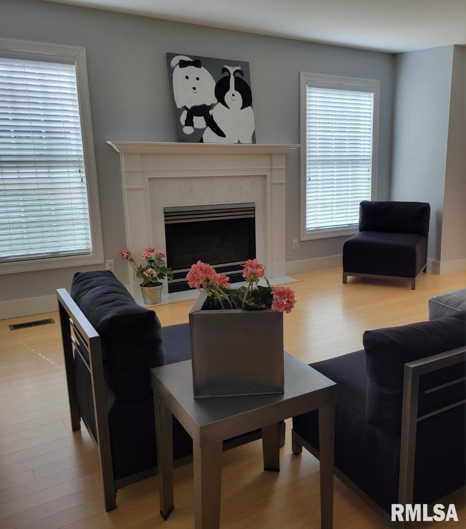 2810 Cheswick Road Quincy, IL 62301 - Photo 2 of 6 Gallery Image 2