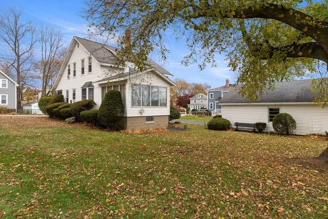 $569,000 | 32 South Pine Street, Haverhill, MA 01835
