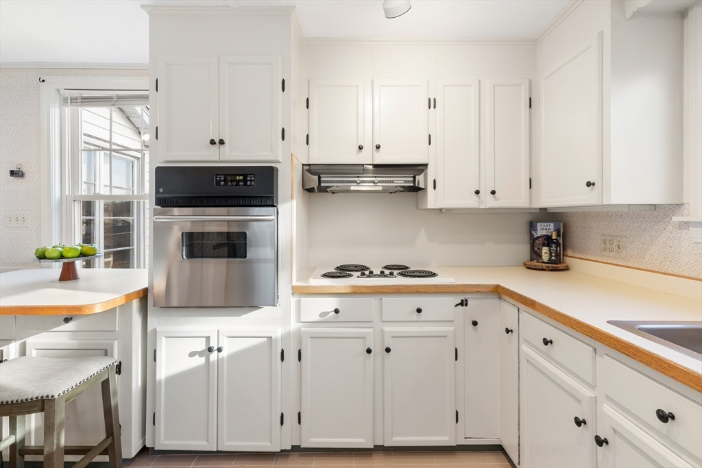 32 South Pine Street Haverhill, MA 01835 - Photo 6 of 37