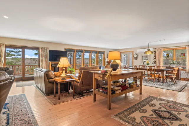 $1,699,000 | 33-30 Taylor Road, Westport Island, ME 04578