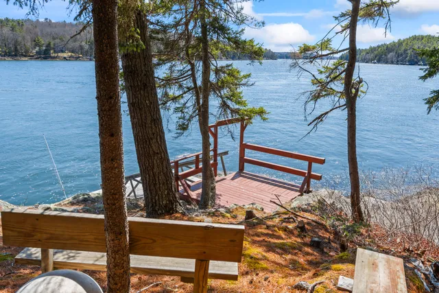 $1,699,000 | 33-30 Taylor Road, Westport Island, ME 04578