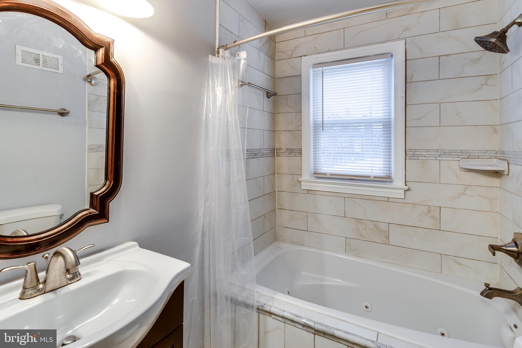 162 Forrester Street Southwest Washington, DC 20032 - Photo 17 of 26 2nd Floor Bath