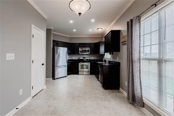 $2,100 | 3493 Southwood Drive, Clarksville, TN 37042