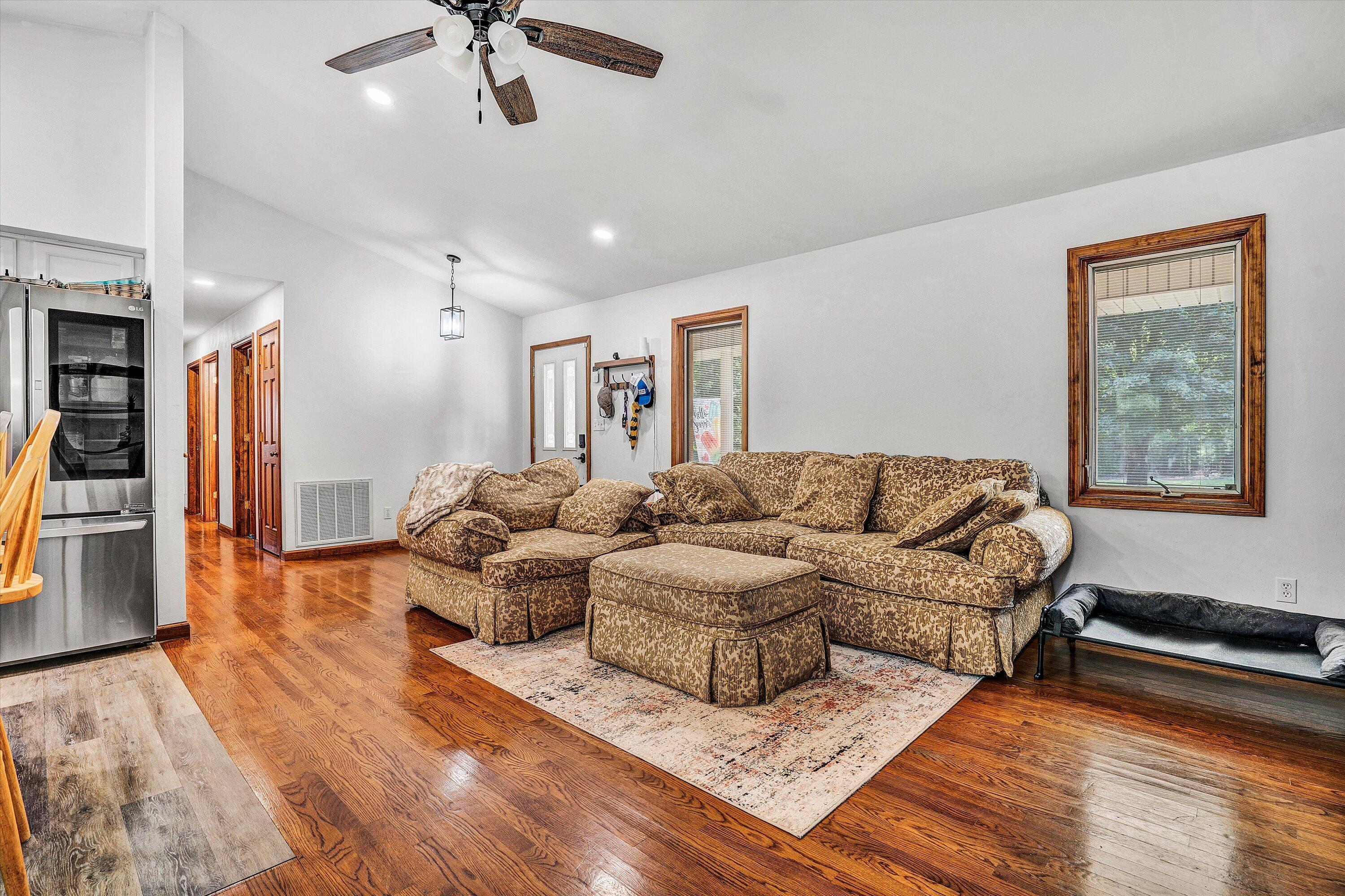 489 Monty Road Boones Mill, VA 24065 - Photo 10 of 55 Living Room